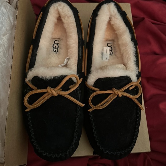 Brand New UGG Moccasin Slippers - Picture 1 of 3